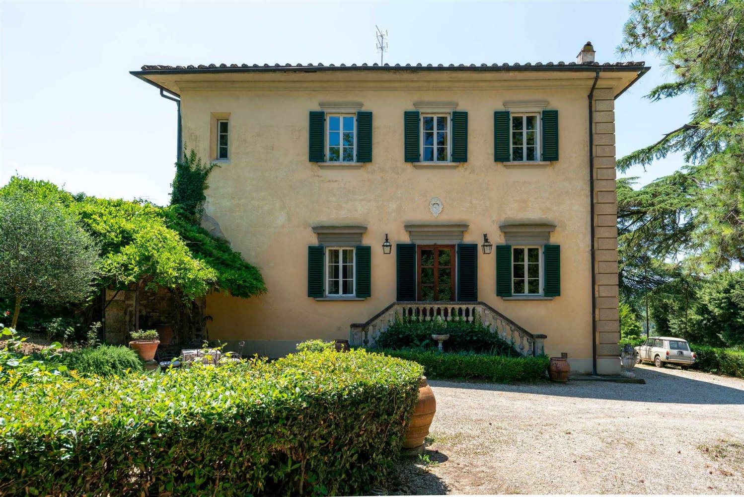 8 bedrooms Villa in Florence, Italy No. 212923