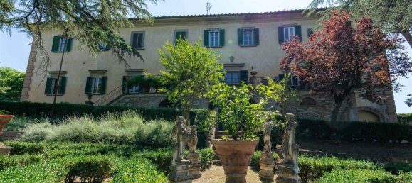 8 bedrooms Villa in Florence, Italy No. 212923 4