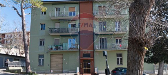Apartamento de 5 divisões em Jesi, Italy N.º 2466 4
