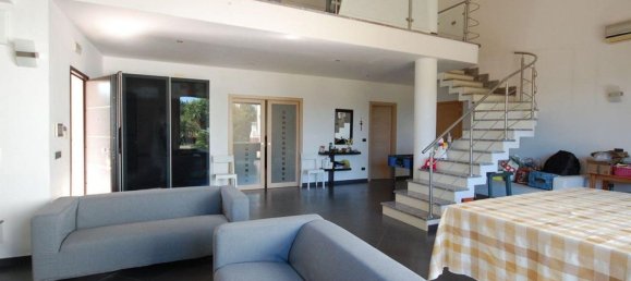 Склад 485м² в Бриндизи, Италия № 369897 18