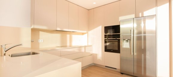 4 bedrooms House in Cascais, Portugal No. 171496 3