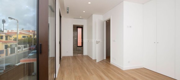 4 bedrooms House in Cascais, Portugal No. 171496 12