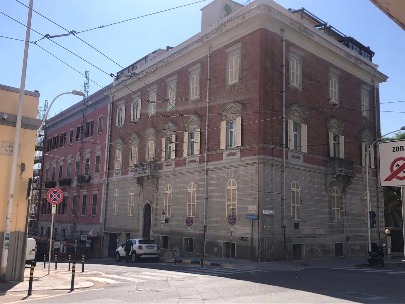  مكتب في Cagliari, Italy 130متر مربع رقم 11542