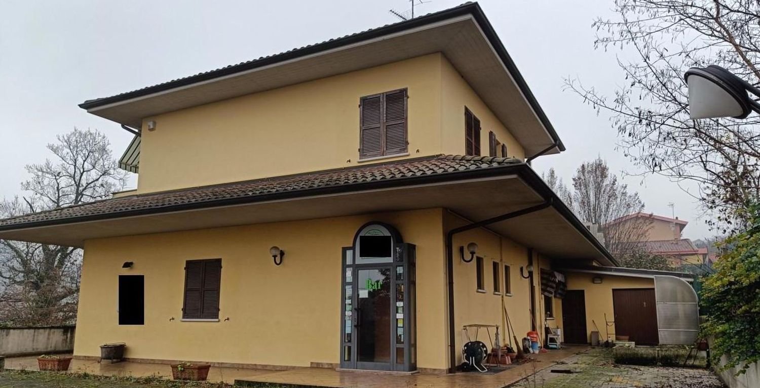 12 rooms Villa in Casteggio, Italy No. 123588