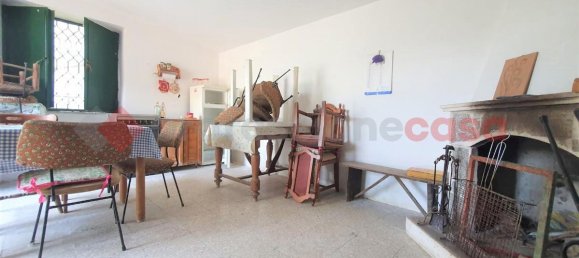 3غرفة شقة في Pannarano, Italy رقم 145453 4