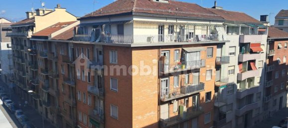 1 chambre Appartement à Turin, Italy No. 261723 5