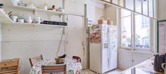 4 bedrooms Apartment in Paris, France No. 360776 8