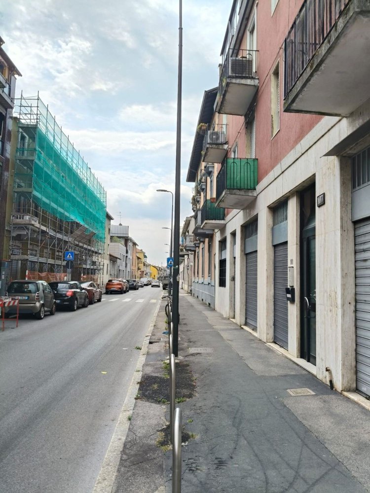 28m² Office in Milan, Italy No. 274143