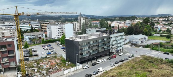 Propriété commerciale à Felgueiras, Portugal 196m² No. 59592 15