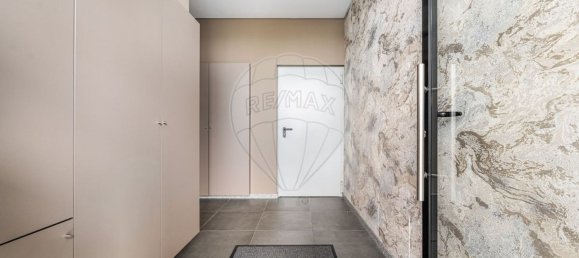 Propriété commerciale à Felgueiras, Portugal 196m² No. 59592 9