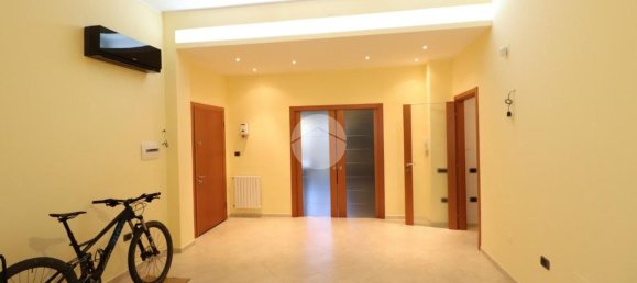 3غرفة شقة في Cagliari, Italy رقم 211204 54