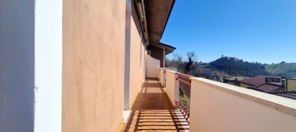 8 rooms Apartment in Penne, Italy No. 35017 19