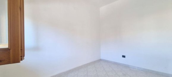 8 rooms Apartment in Penne, Italy No. 35017 11