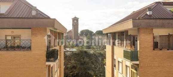 4 Schlafzimmer Wohnung in Rome, Italy, Nr. 103097 2