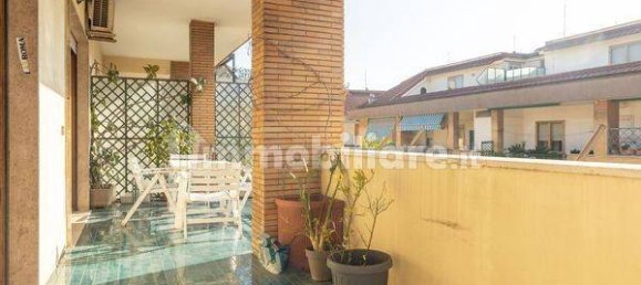 4 Schlafzimmer Wohnung in Rome, Italy, Nr. 103097 3