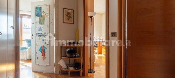 4 Schlafzimmer Wohnung in Rome, Italy, Nr. 103097 9