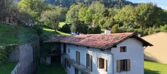 Villa de 5 habitaciónes en Pordenone, Italy No. 34766 89