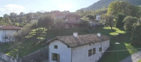 Villa de 5 habitaciónes en Pordenone, Italy No. 34766 13