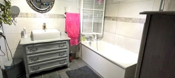 2 Schlafzimmer Haus in Meaux, France, Nr. 170923 10