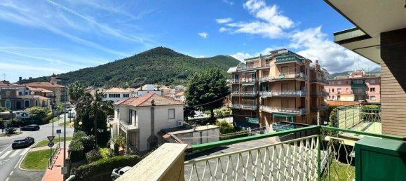 2 rooms Apartment in Borghetto Santo Spirito, Italy No. 156177 2