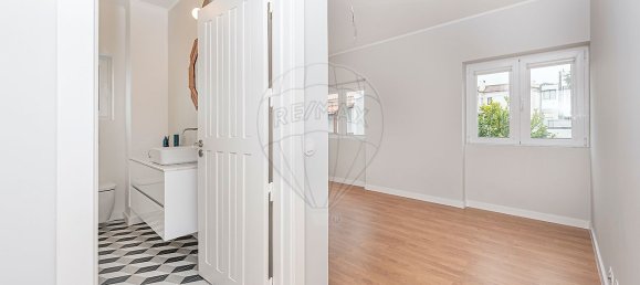 Дом с 4 спальнями в Лориш, Португалия № 46393 25