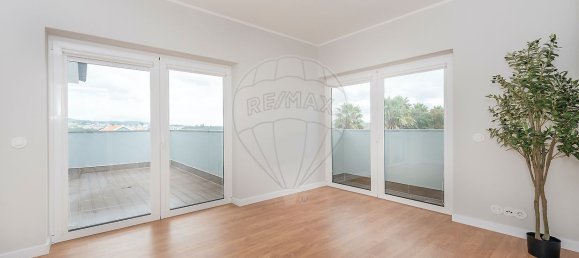 Дом с 4 спальнями в Лориш, Португалия № 46393 23