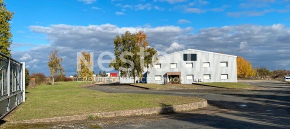 1154m² Commercial property in Herbault, France No. 232488 3