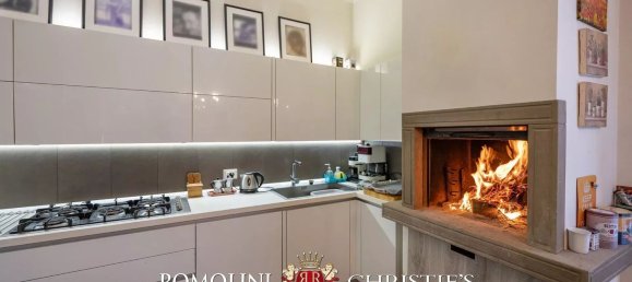 10 rooms House in Arezzo, Italy No. 85324 19