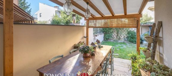 10 rooms House in Arezzo, Italy No. 85324 30