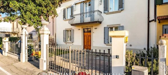 10 rooms House in Arezzo, Italy No. 85324 2