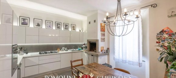 10 rooms House in Arezzo, Italy No. 85324 16