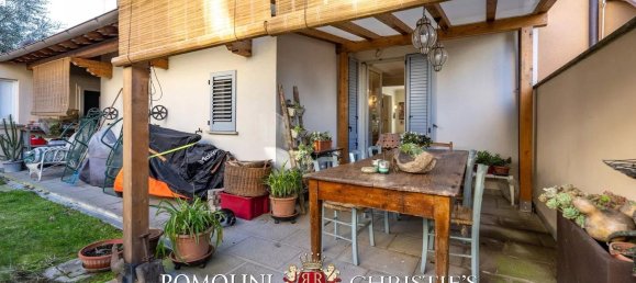 10 rooms House in Arezzo, Italy No. 85324 29