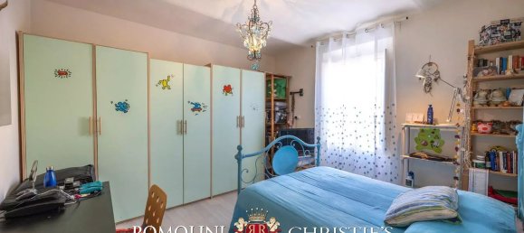 10 rooms House in Arezzo, Italy No. 85324 36