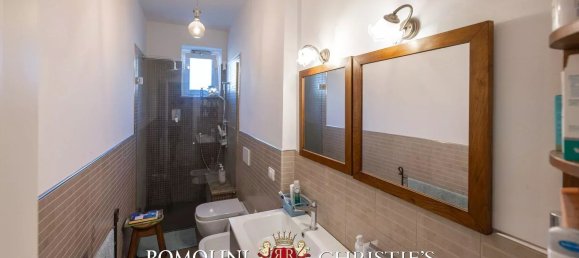 10 rooms House in Arezzo, Italy No. 85324 31