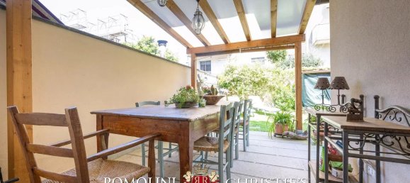 10 rooms House in Arezzo, Italy No. 85324 22