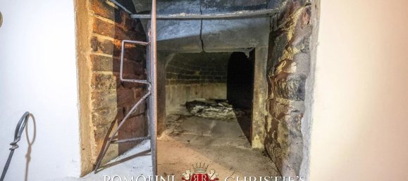 10 rooms House in Arezzo, Italy No. 85324 40