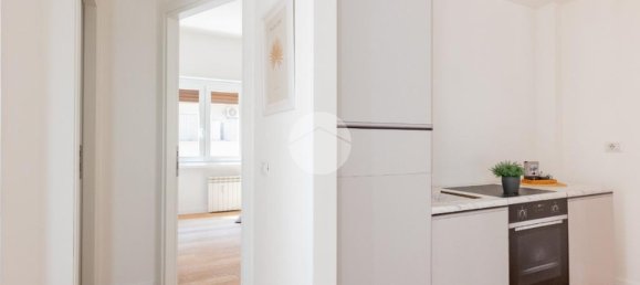 1 bedroom Apartment in Rome, Italy No. 324721 8