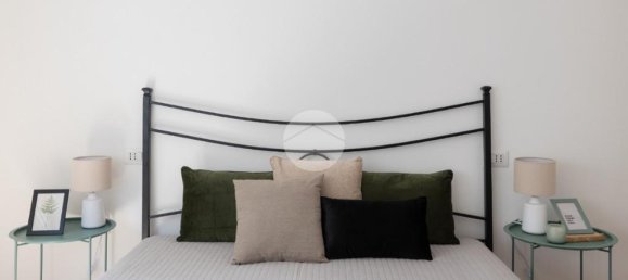 1 bedroom Apartment in Rome, Italy No. 324721 12