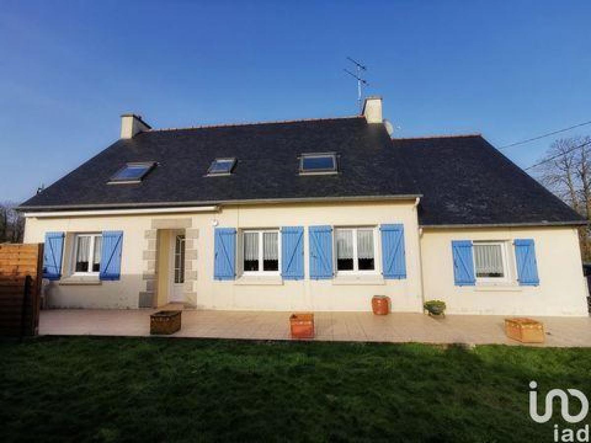 4 bedrooms House in Begard, France No. 28966
