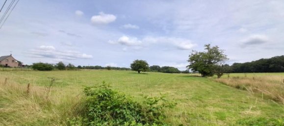  قطعة أرض في Sevigny-la-Foret, France رقم 161394 2