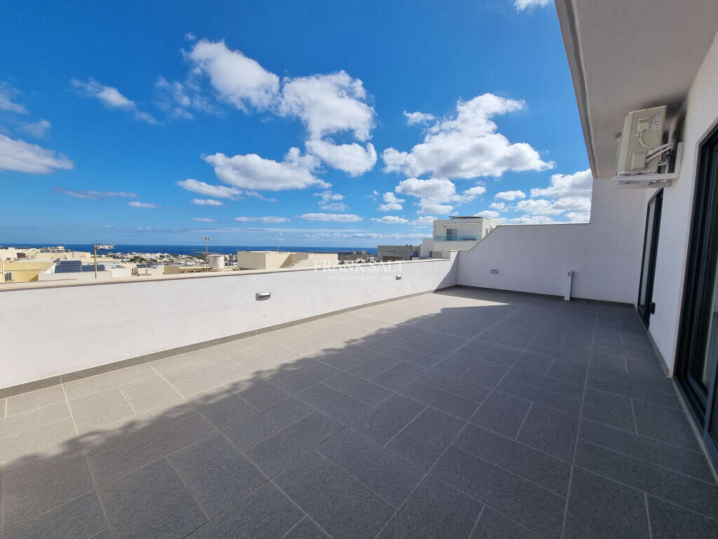 Apartamento de 3 dormitorios en Mellieha, Malta No. 10781