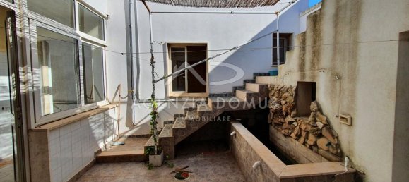 Casa de 5 divisões em Racale, Italy N.º 136042 13