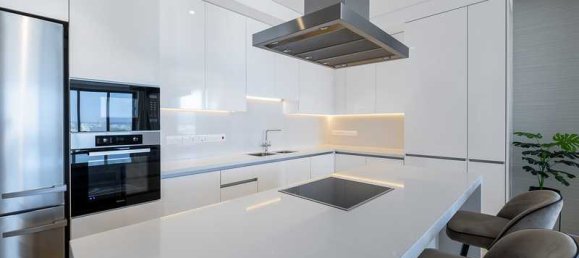 3 bedrooms Apartment in Paphos, Cyprus No. 10998 11