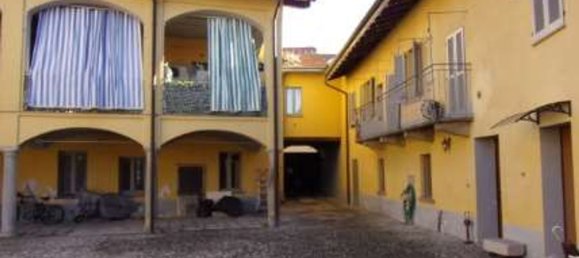 Квартира с 4 комнатами в Самарате, Италия № 334166 9