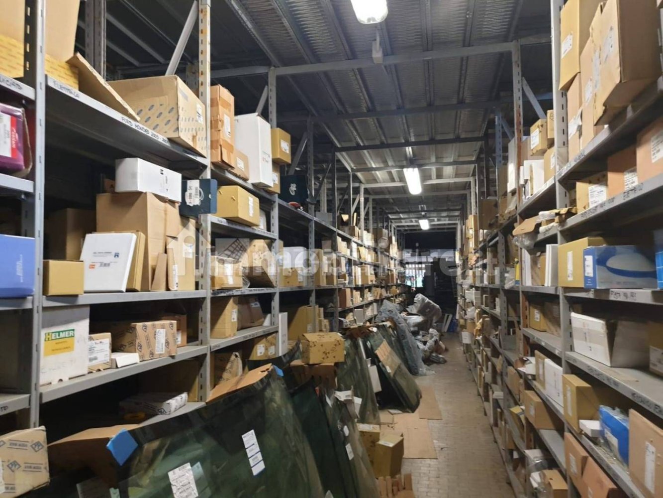 1400m² Warehouse in Reggio Emilia, Italy No. 314958