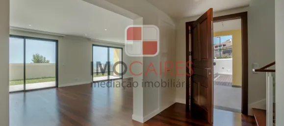 3 bedrooms House in Funchal, Portugal No. 94275 4