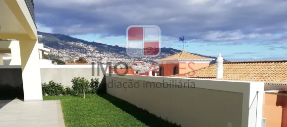 3 bedrooms House in Funchal, Portugal No. 94275 24