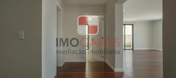 3 bedrooms House in Funchal, Portugal No. 94275 5