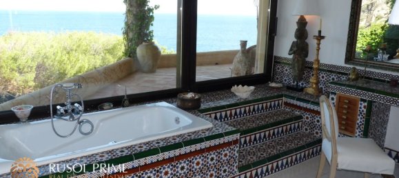 7 bedrooms Villa in Ibiza town, Spain No. 1337 11