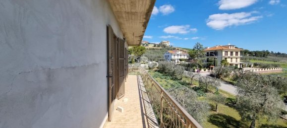 4غرفة شقة في Monsampolo del Tronto, Italy رقم 9450 9